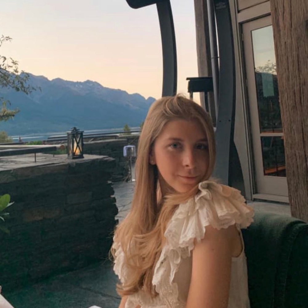 Meet your Posher, Giselle